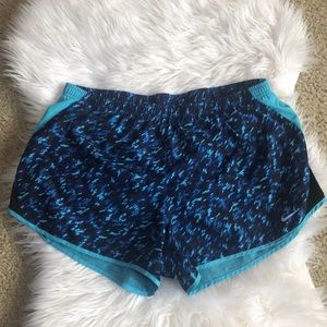 Nike dry fit blue patterned shorts sz XL